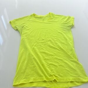 LULU LEMON WOMENS TOP